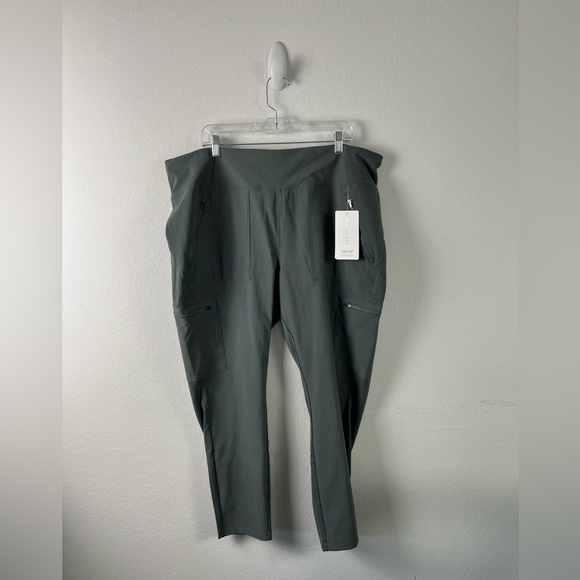 Athleta Headlands Hybrid Cargo ll Tights - Picture 1 of 14